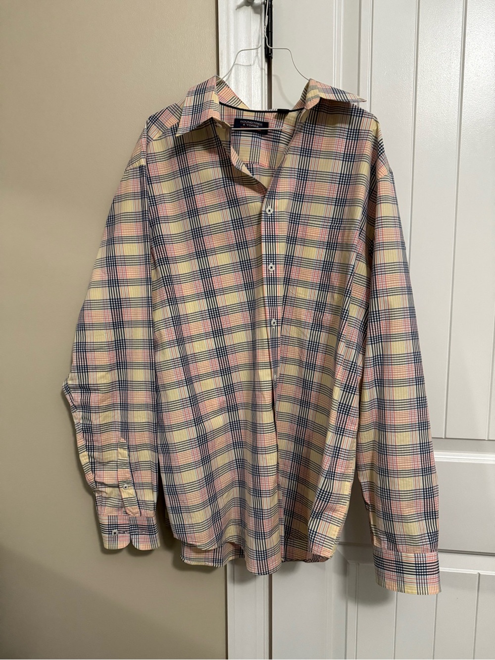 Roundtree & Yorke Men's Pastel Yellow and Pink Plaid Button-Down Shirt
